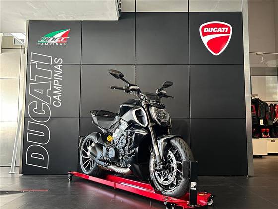 DUCATI DIAVEL V4 DUCATI DIAVEL V4